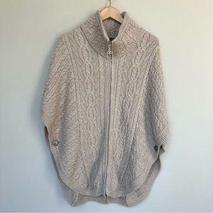 Inis Crafts Merino Wool Made in Ireland Poncho Cape Sweater S / M